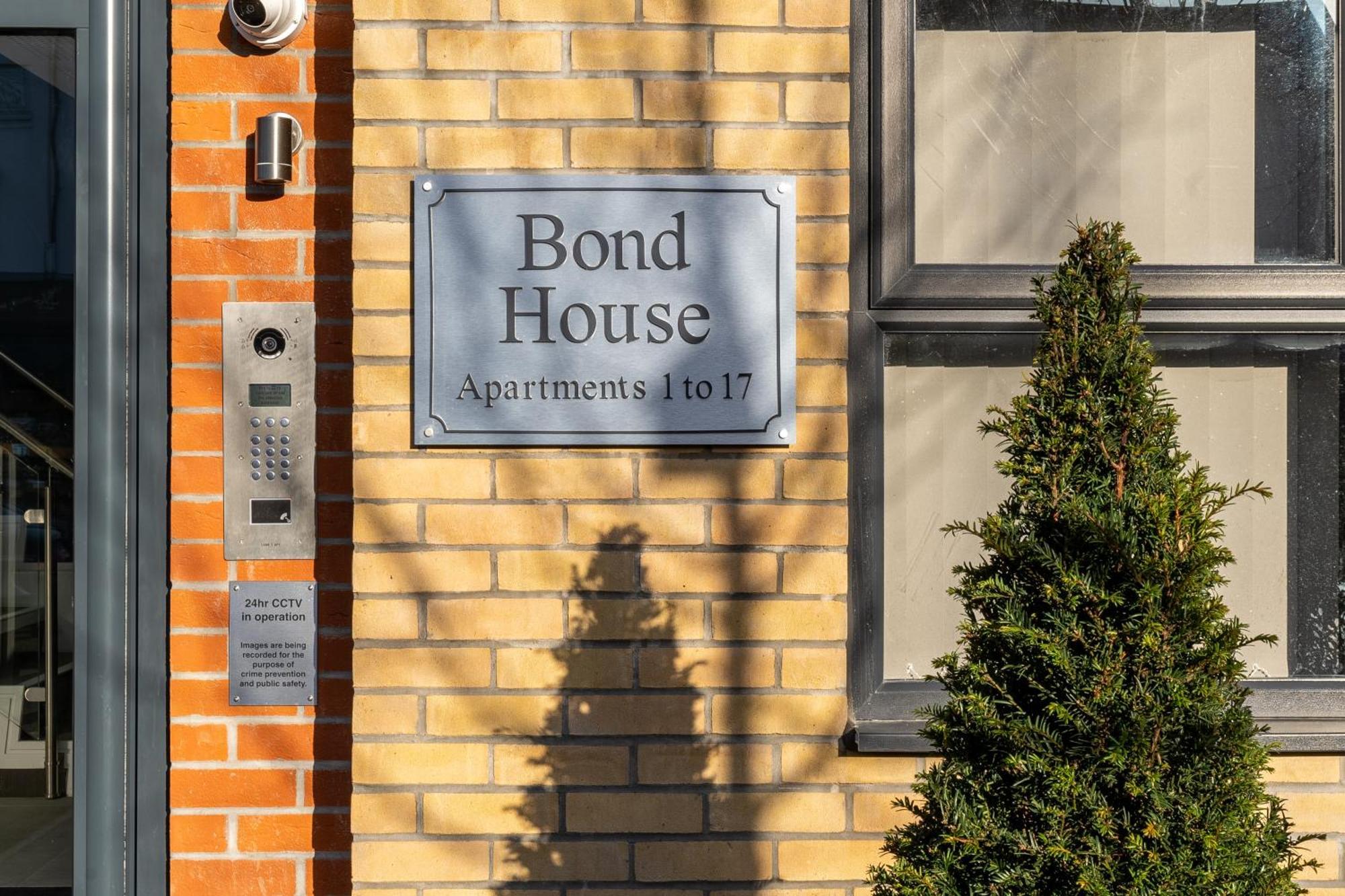 Bond House By Celador Apartments Reading Exteriör bild